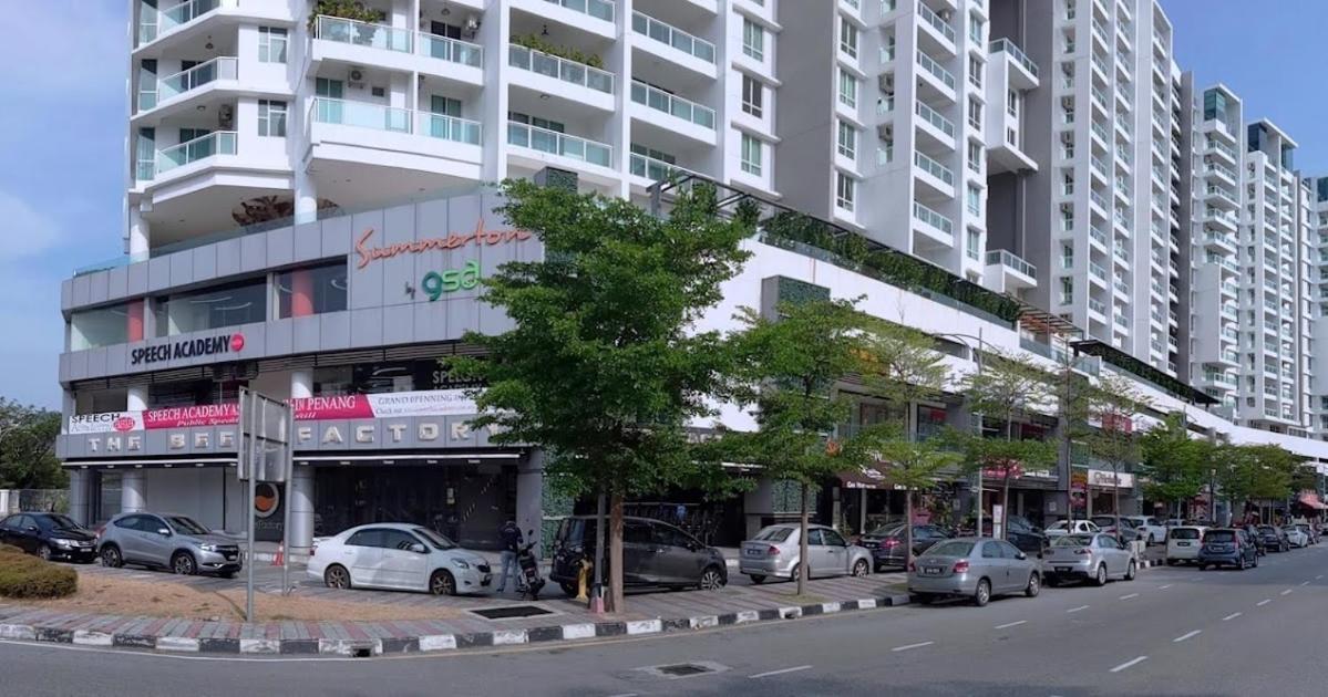 באייאן לפאס Apple 1 Hotel Queensbay מראה חיצוני תמונה