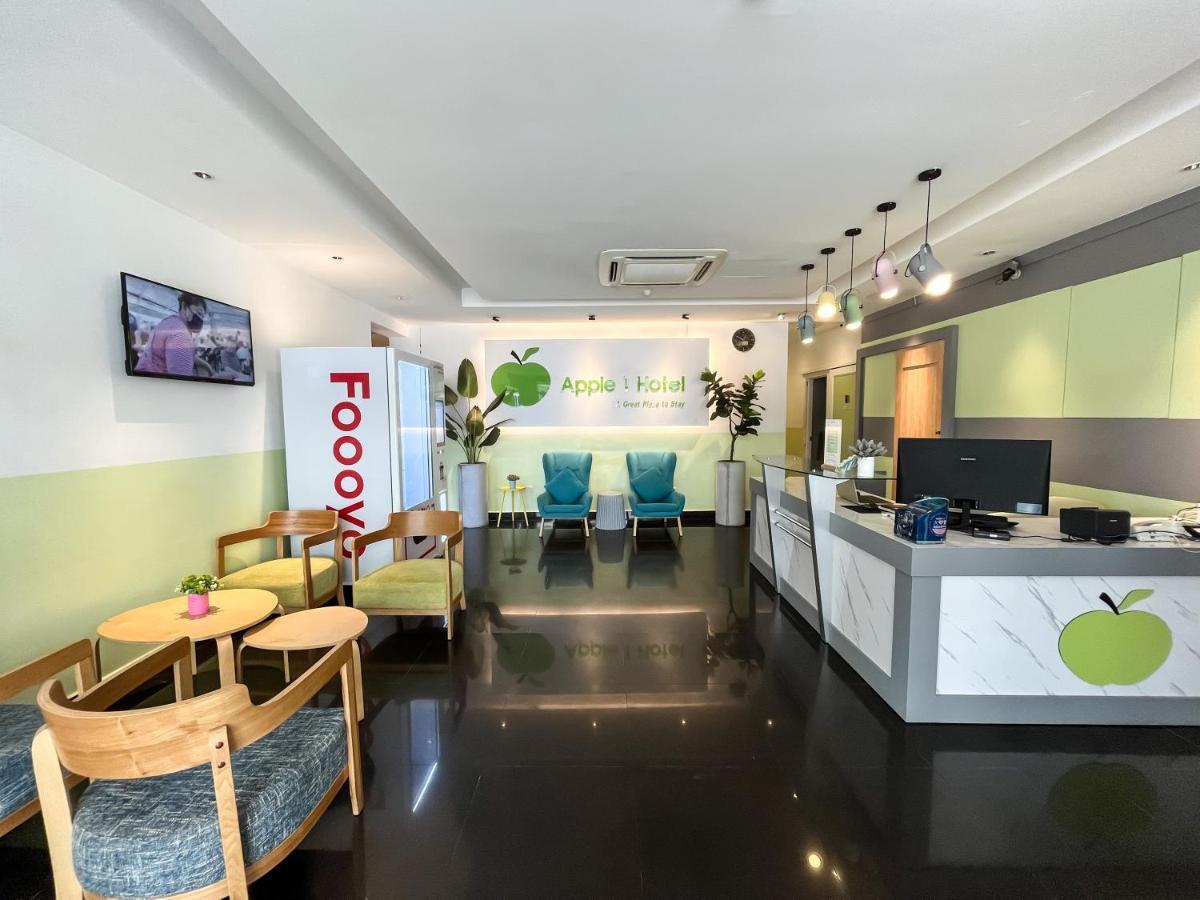 באייאן לפאס Apple 1 Hotel Queensbay מראה חיצוני תמונה