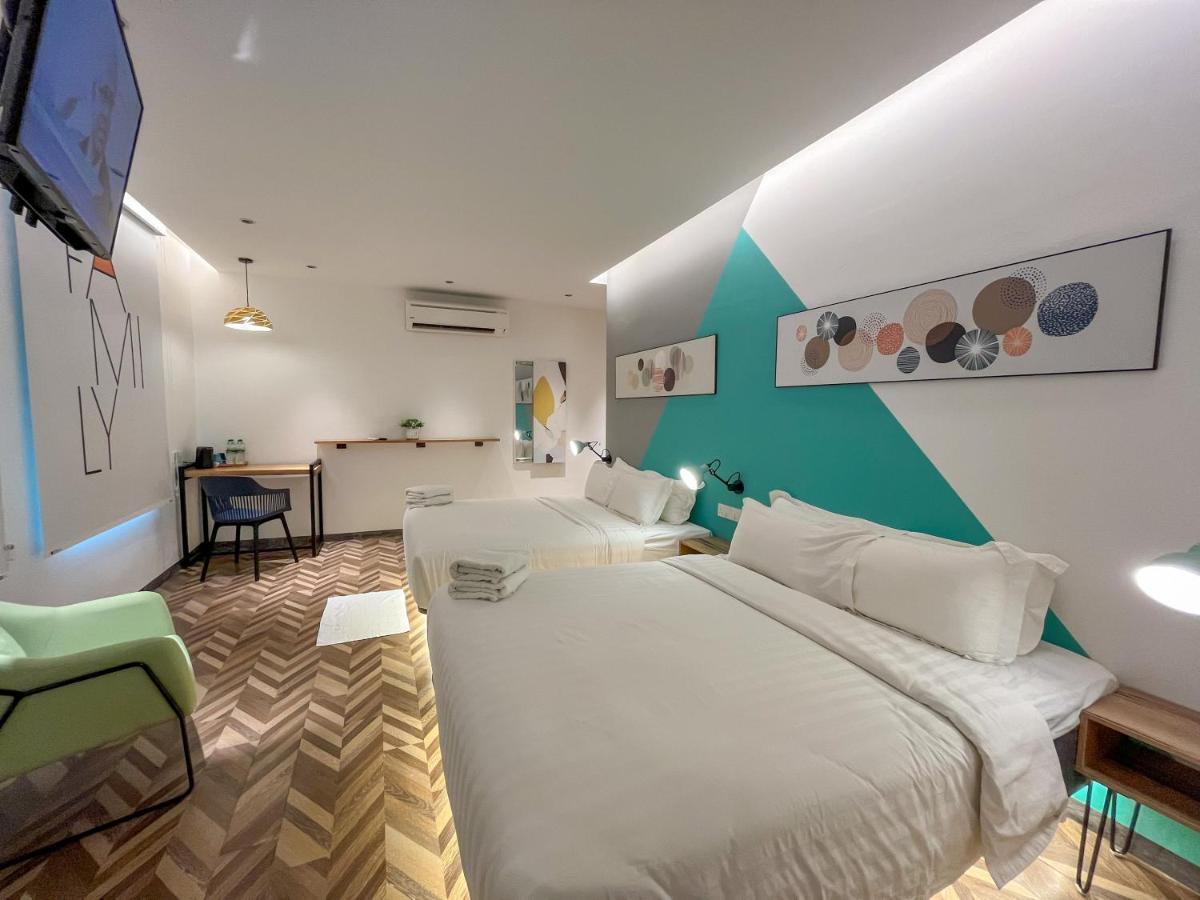 באייאן לפאס Apple 1 Hotel Queensbay מראה חיצוני תמונה