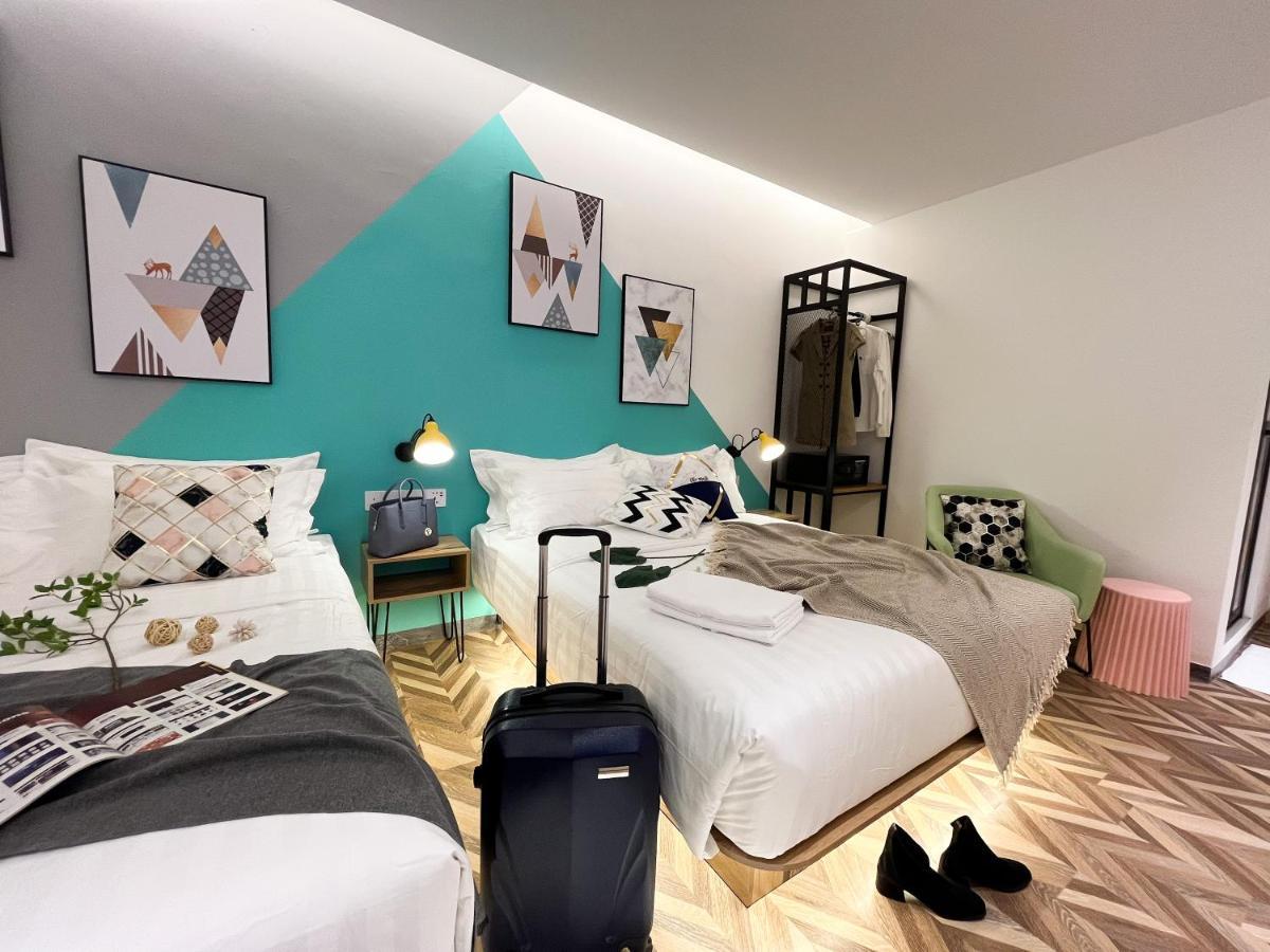 באייאן לפאס Apple 1 Hotel Queensbay מראה חיצוני תמונה