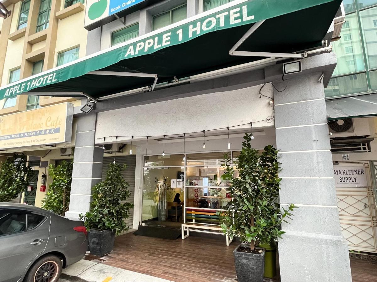 באייאן לפאס Apple 1 Hotel Queensbay מראה חיצוני תמונה