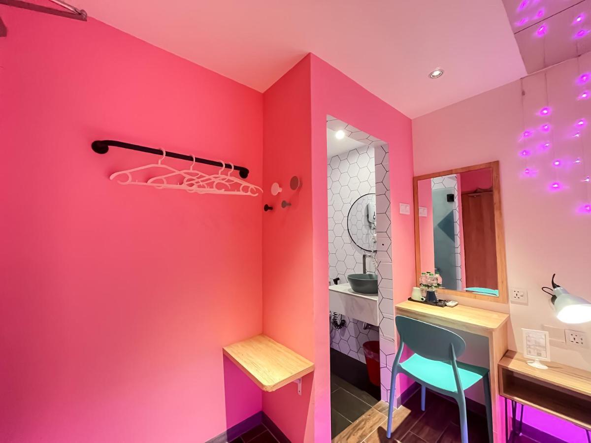 באייאן לפאס Apple 1 Hotel Queensbay מראה חיצוני תמונה