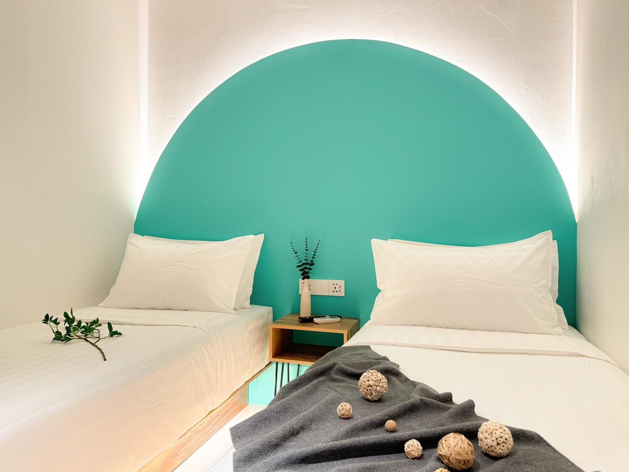 באייאן לפאס Apple 1 Hotel Queensbay מראה חיצוני תמונה