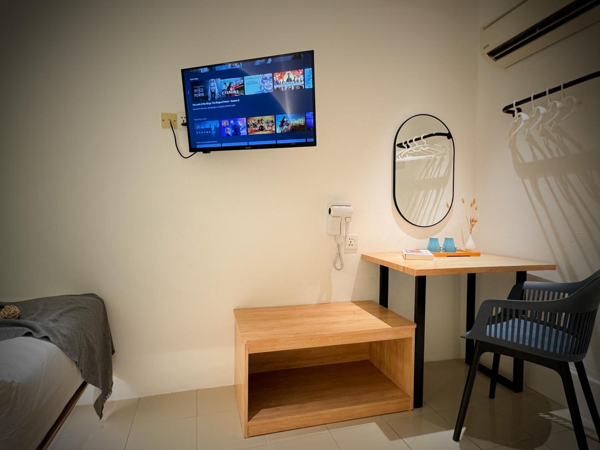 באייאן לפאס Apple 1 Hotel Queensbay מראה חיצוני תמונה